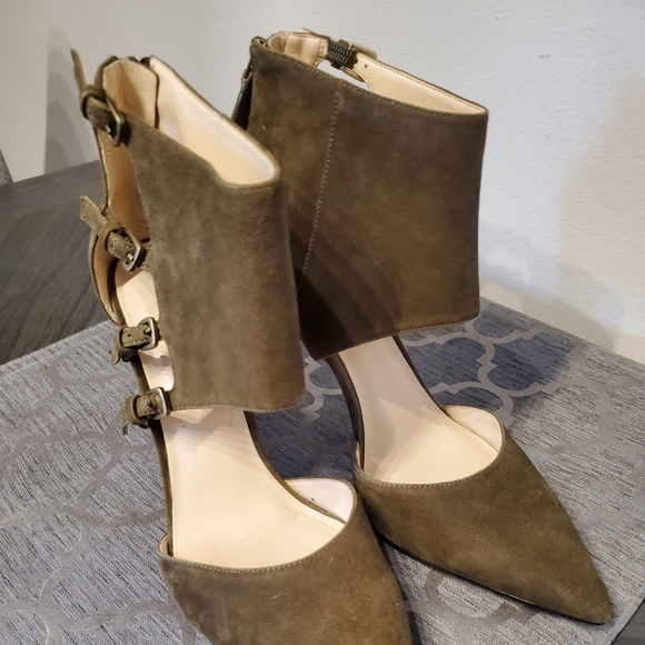 Nine West Heels - Picture 1 of 4